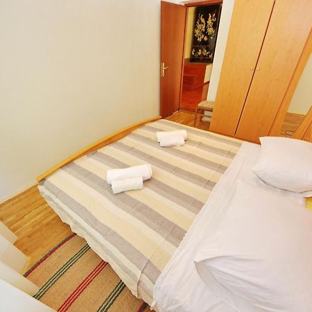 Apartments Eduard Vrsi Extérieur photo