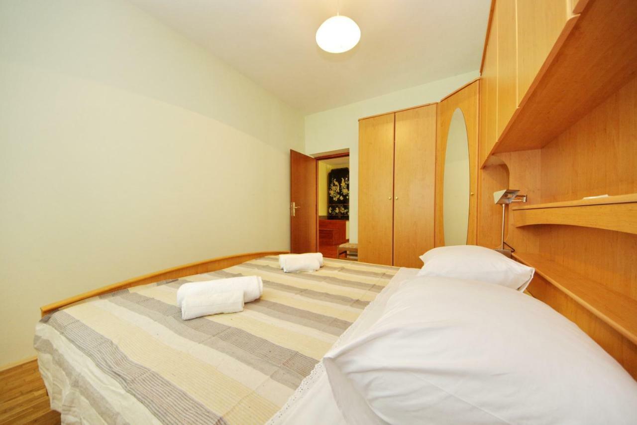 Apartments Eduard Vrsi Extérieur photo
