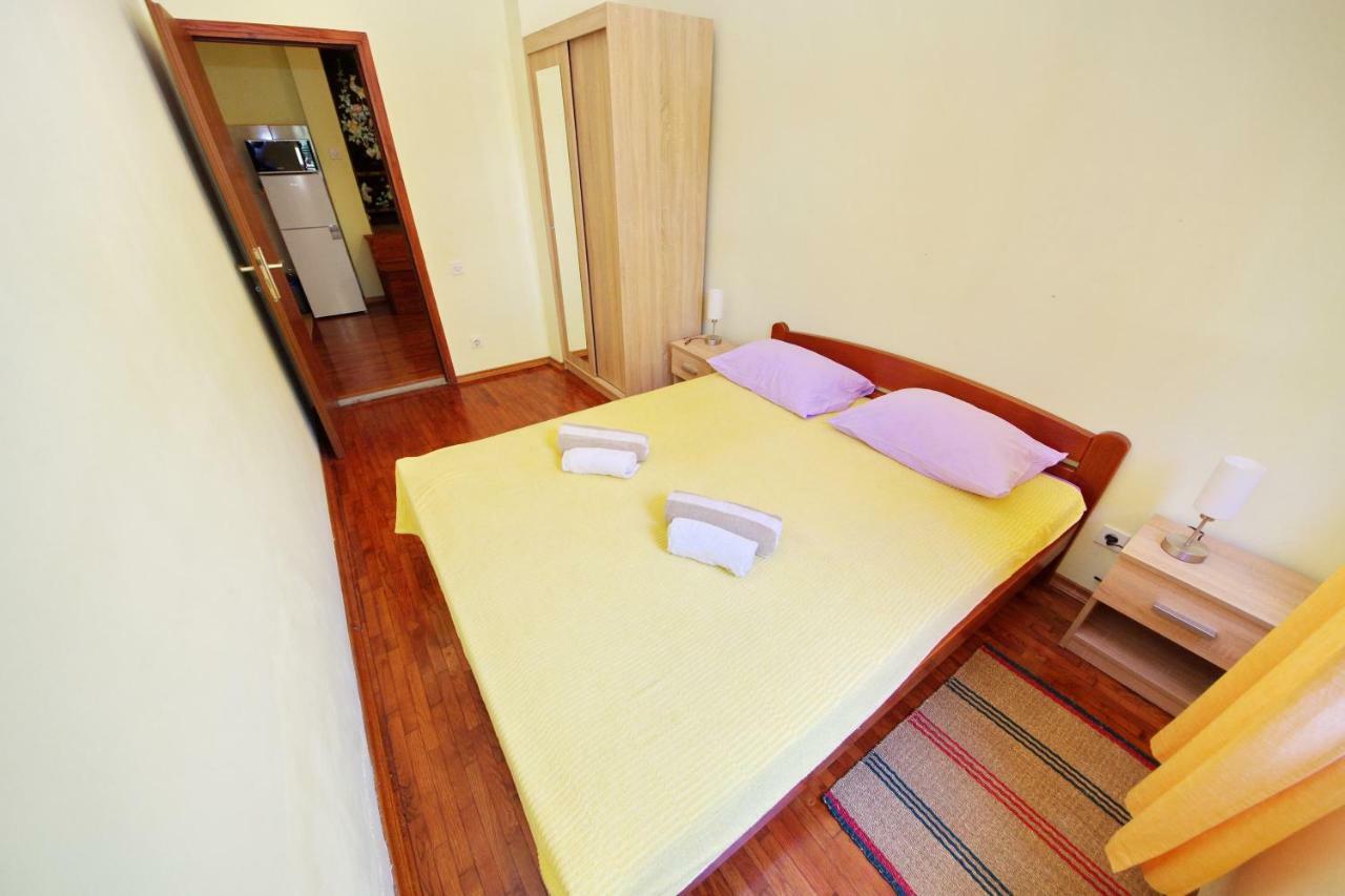 Apartments Eduard Vrsi Extérieur photo