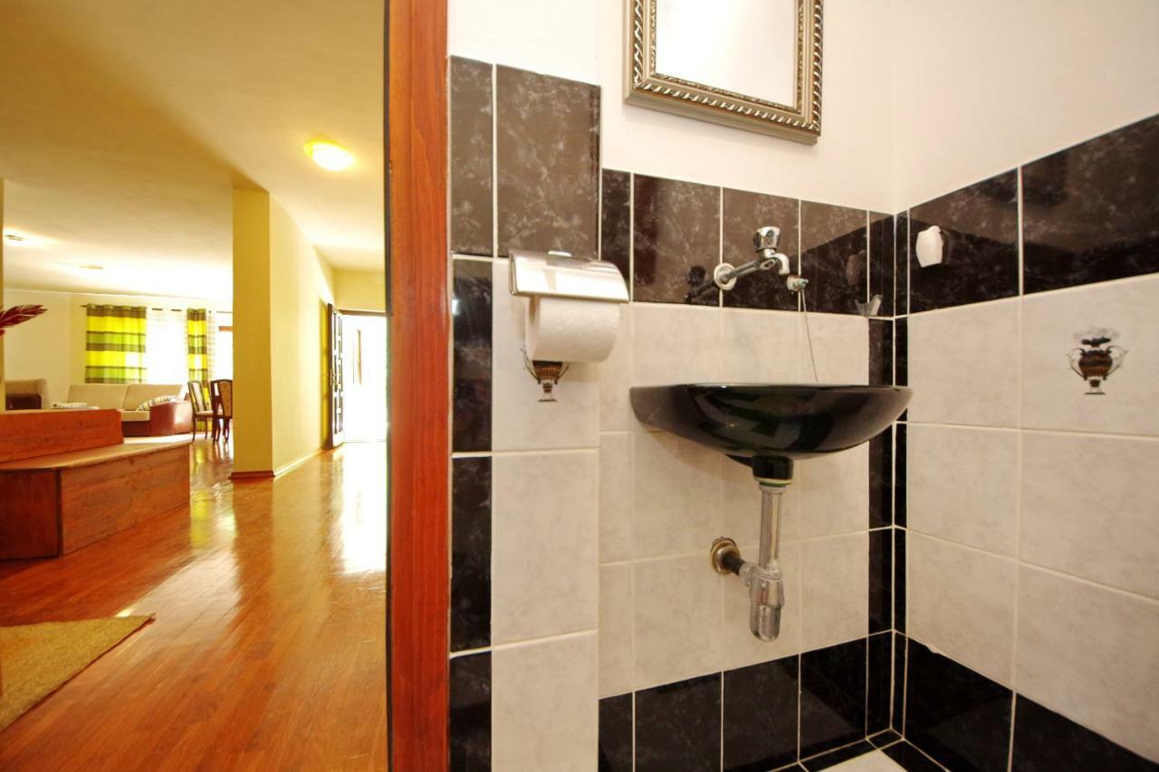 Apartments Eduard Vrsi Extérieur photo