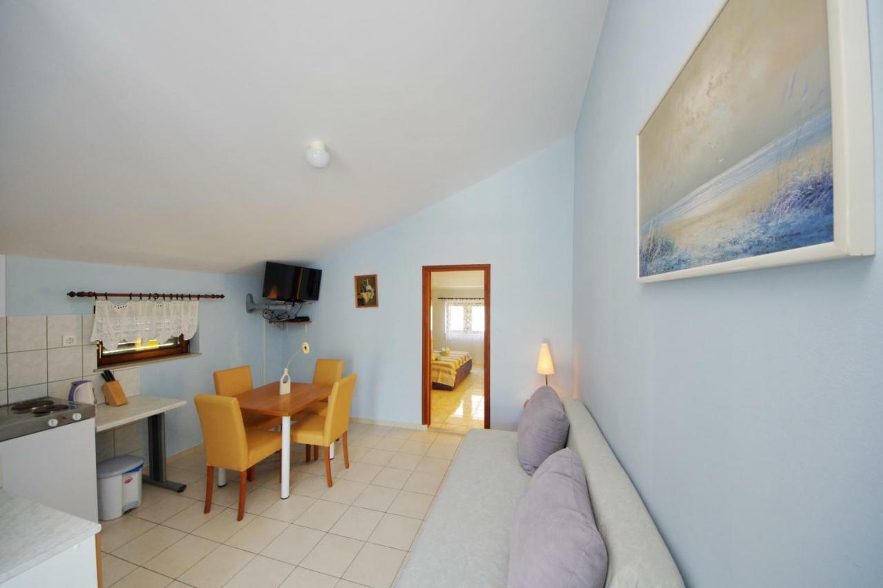 Apartments Eduard Vrsi Extérieur photo